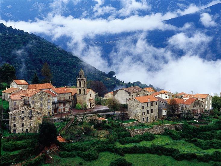 Francja - Village in Alta Roca Region, Corsica, France.jpg