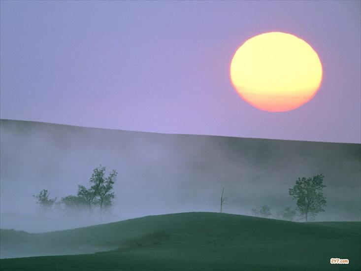 urok zachodzacego slonka - Misty Sunrise, North Dakota - 1600x1200 - ID 449.jpg