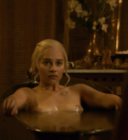 GIFY - Emilia-Clarke-GoT-bath-scene-nude-with-Dario-255x279.gif