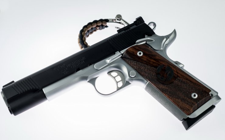Broń - Weapons_nighthawk pistol_406445.jpg