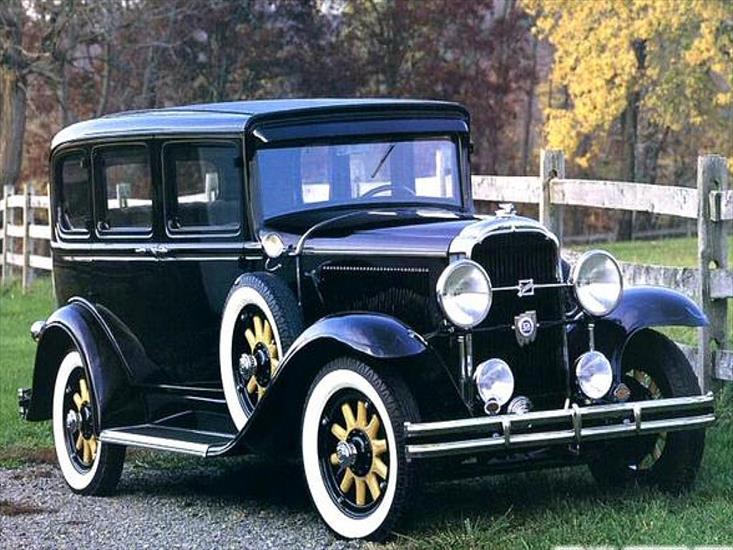 STARE  SAMOCHODY - 1931-Buick-4-Door-Sedan.jpg
