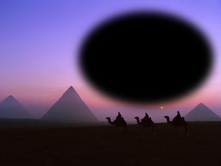 ramki lato - World_Egypt_Giza_Pyramides_007824_.png