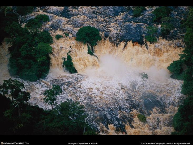 NG09 - Muddy Waterfall, Mingouli Falls, Gabon, 2002.jpg
