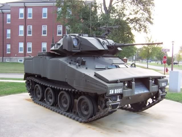 Czołgii inne pojazdy wojskowe - XM800TFront-Right.jpg