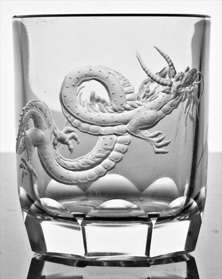 2016 - dragon glass.jpg