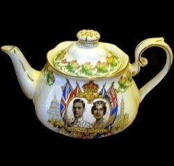 Dynastia Windsorów - teapot2.jpg