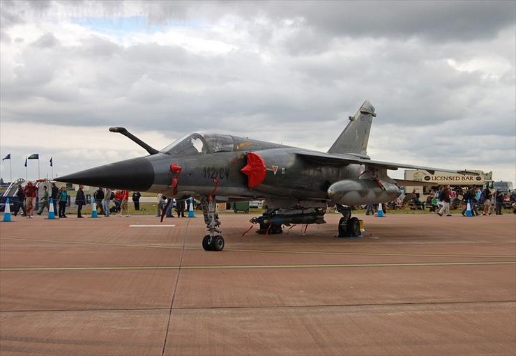 Mirage F1  francuski myśliwiec przewagi powietrznej i samolot szturmowy - Mirage F1CR francuskich sił powietrznych 2.JPG