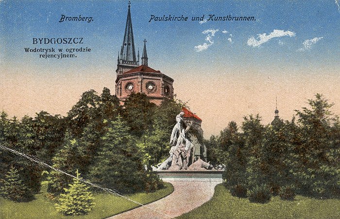 Bydgoszcz13 - Bydgoszcz,park Regencyjny,fontanna Potop,kościół Klarysek.jpg