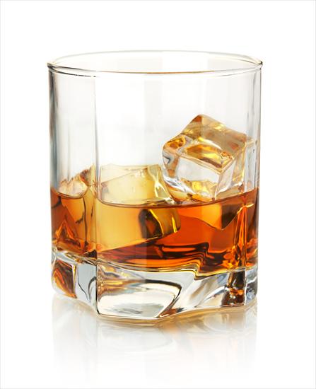 Glass of Whisky - fotolia_26159185.jpg