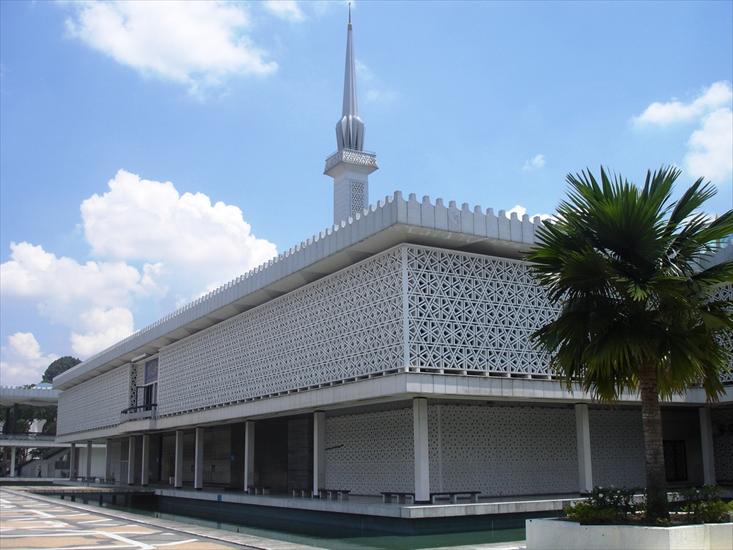 Architektura - Negara National Mosque in Kuala Lumpur - Malaysia.jpg